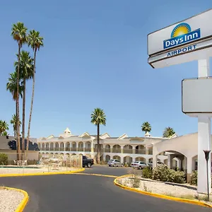 ** Hotel Days By Wyndham Airport - United States